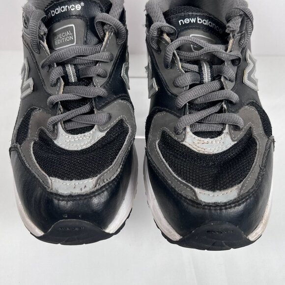 New Balance 2000 Special Edition Running Shoes Black Gray White Womens 8 - Picture 10 of 14